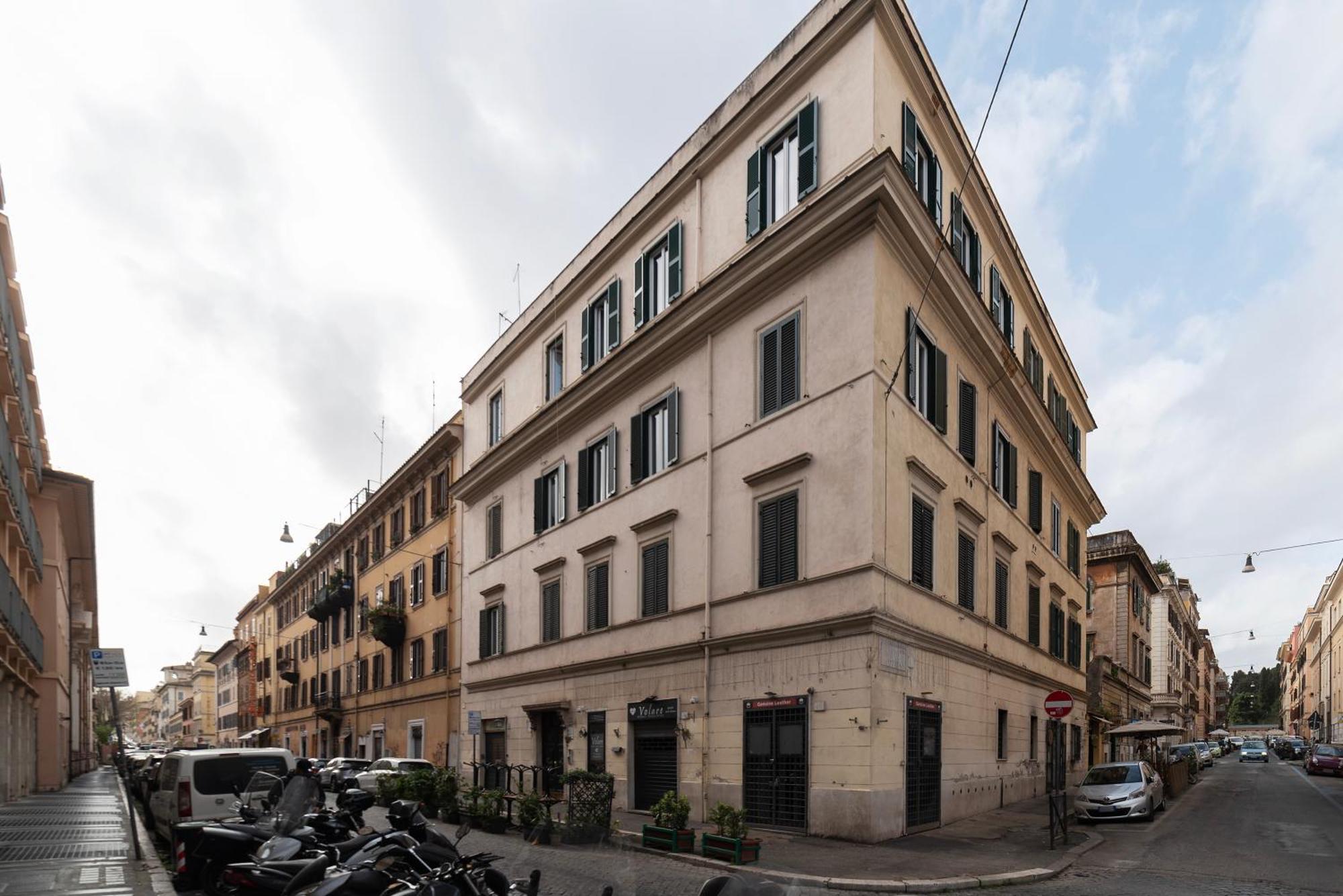 Colosseo & San Clemente Apartment Rom Exteriör bild